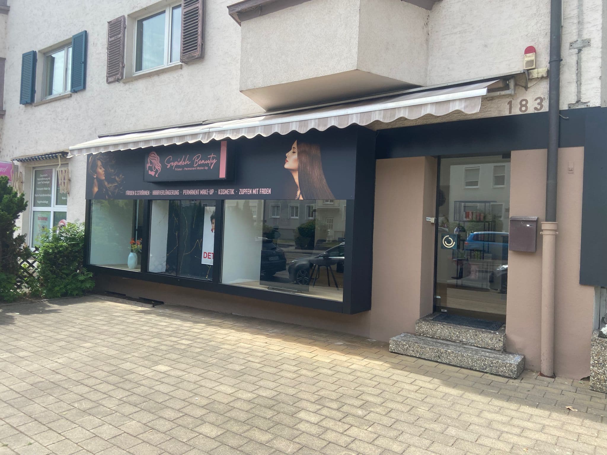 Empfang im Sepideh Beauty Friseursalon